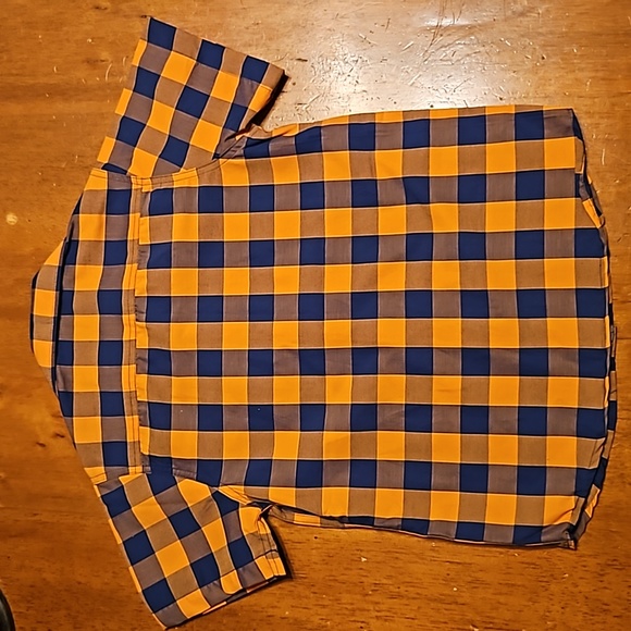 NWT Boys Navy Blue and Orange Check Button up collared short. Size 10/12. - Picture 4 of 6